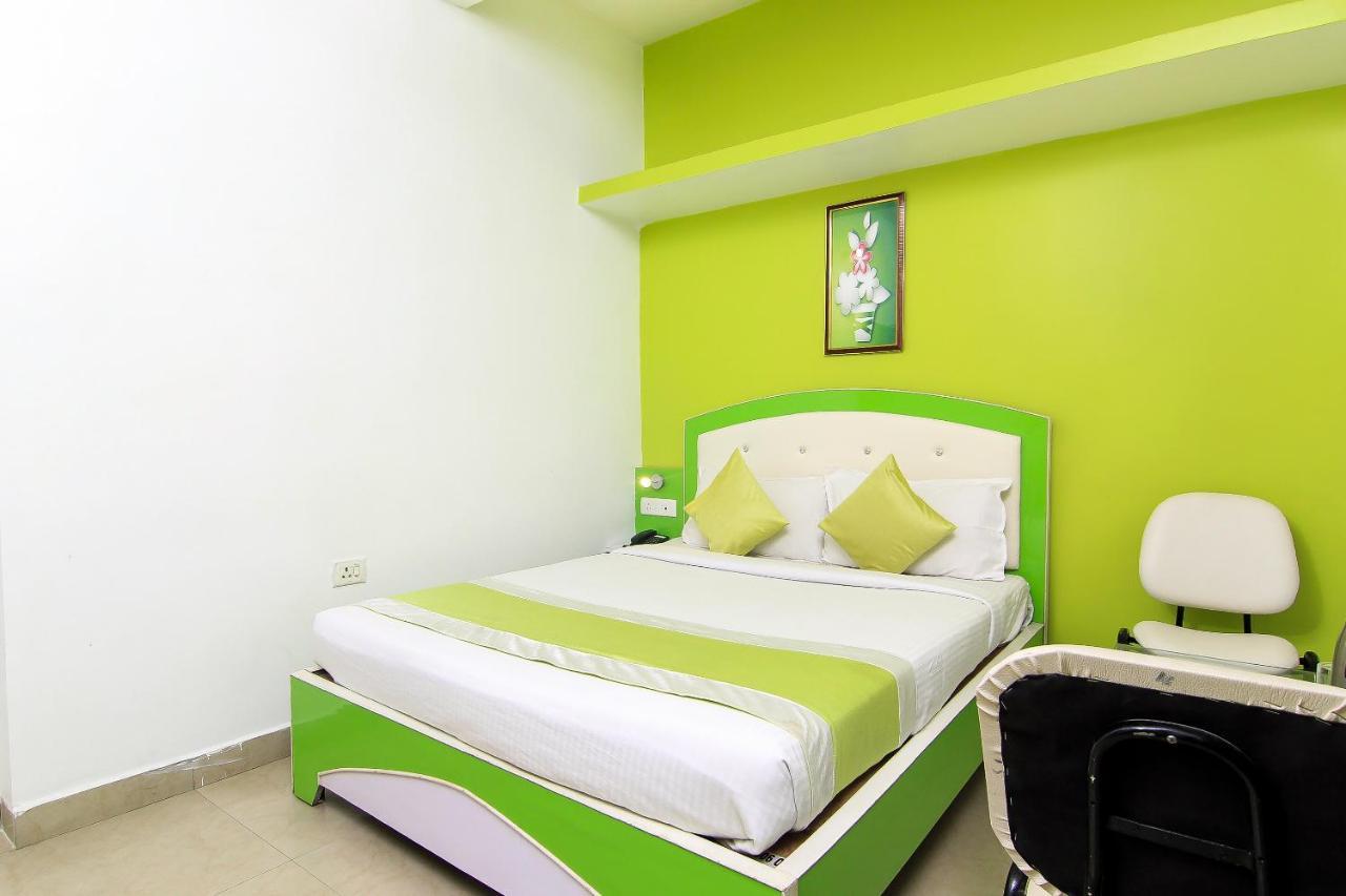 Oyo Flagship 4434 Earth Inn Lucknow Ngoại thất bức ảnh